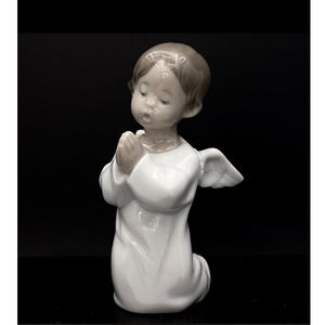 Lladro Porcelain "Angel‎ Praying" Figurine 5438